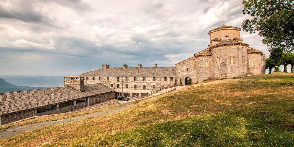 Santuario de San Miguel de Aralar, a pocos kilómetros de Oskotz