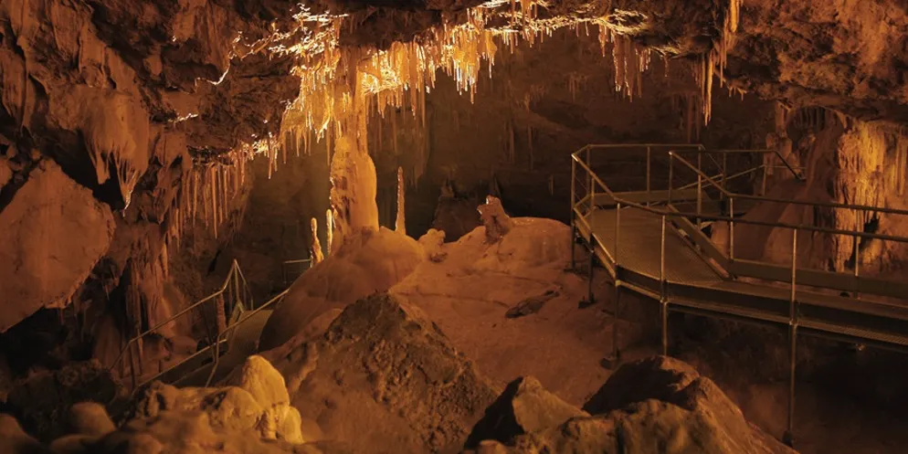 Cueva de Mendukilo en Astitz, valle de Larraun